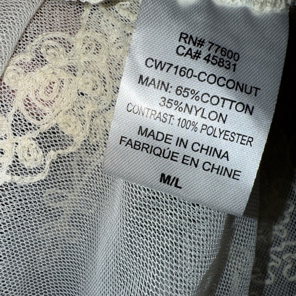 New - Chaser Lace Flouncy Duster. Size M/L. Coconut Color - Picture 11 of 12